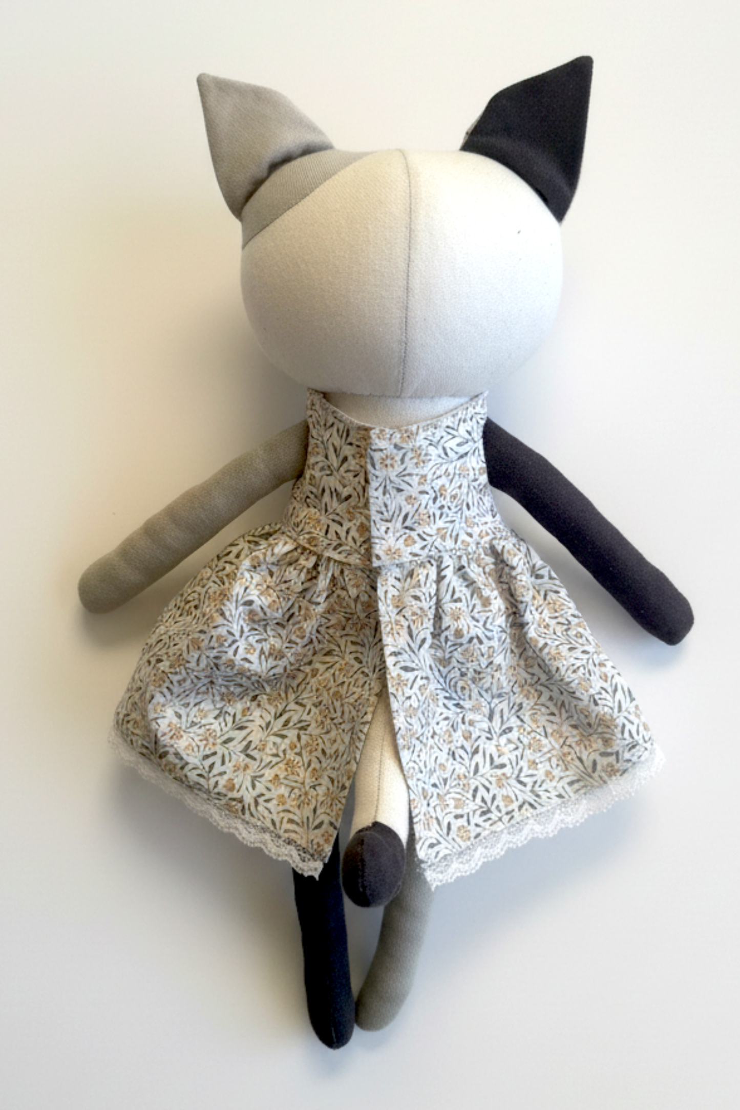 Felicity the Kitten - Gray Floral Print Dress