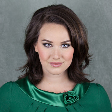 Kristen wearing Peony Blush