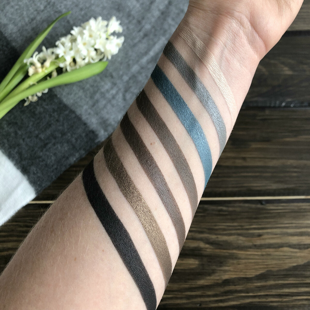 Pressed Eye Shadow - Onyx