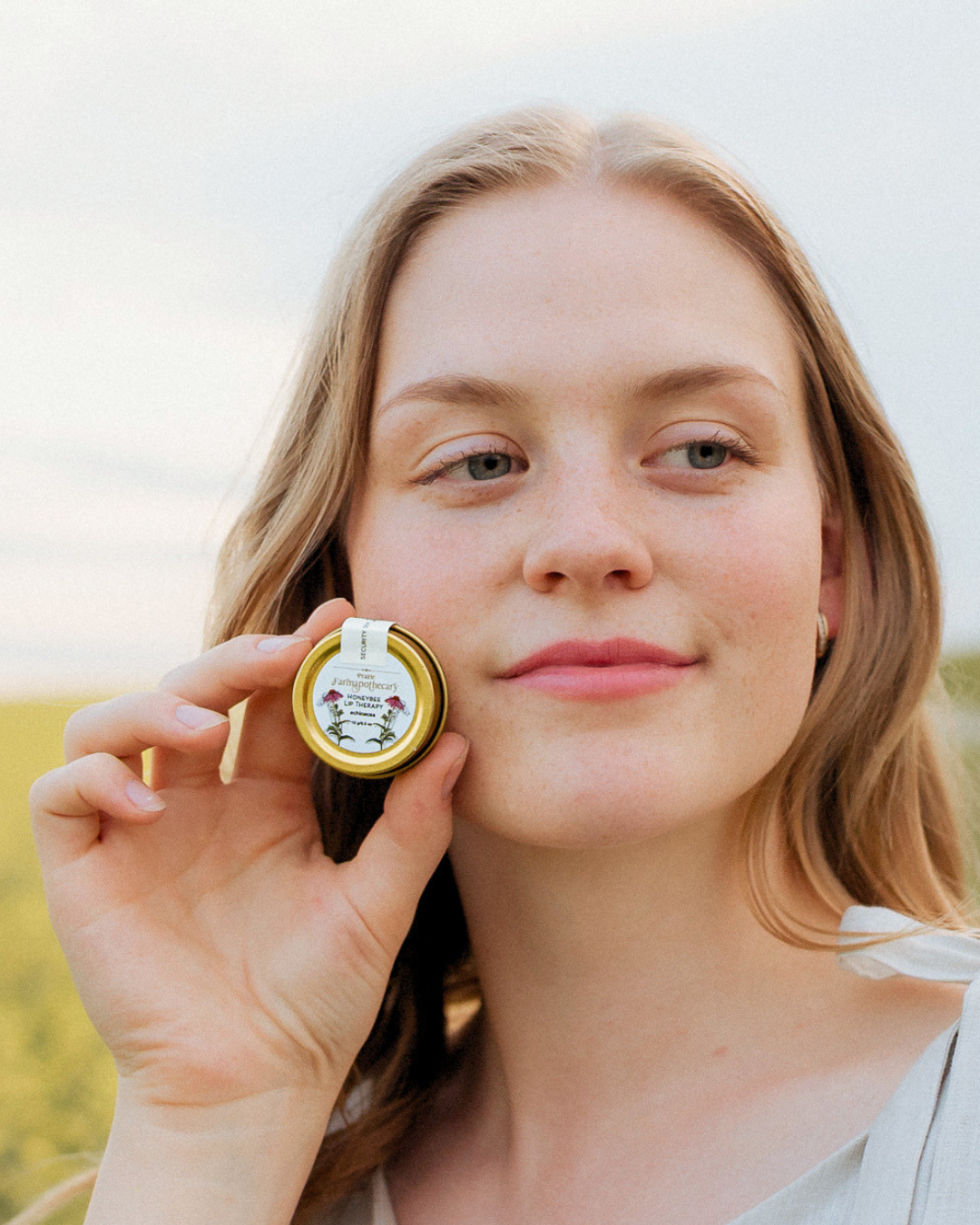 Honeybee Lip Therapy (Echinacea)